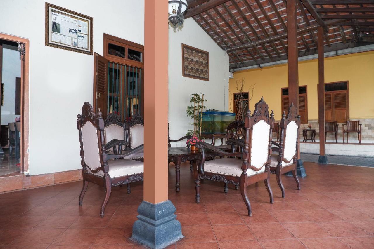 Oyo 405 Wisma Yosoputro Tanjungtirto Exterior photo